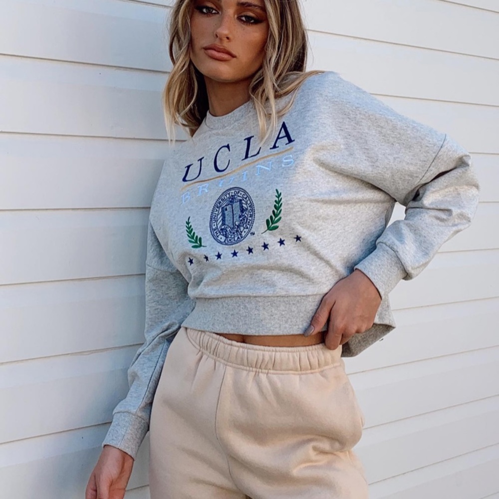 UCLA VINTAGE PUFF CROPPED SWEATER PRINCESS POLLY